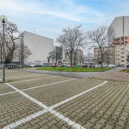 Natural-Style Apartment In The Centre Of Bratislava Exterior foto