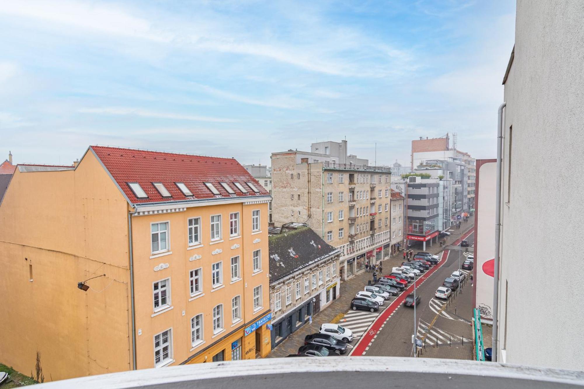 Natural-Style Apartment In The Centre Of Bratislava Exterior foto