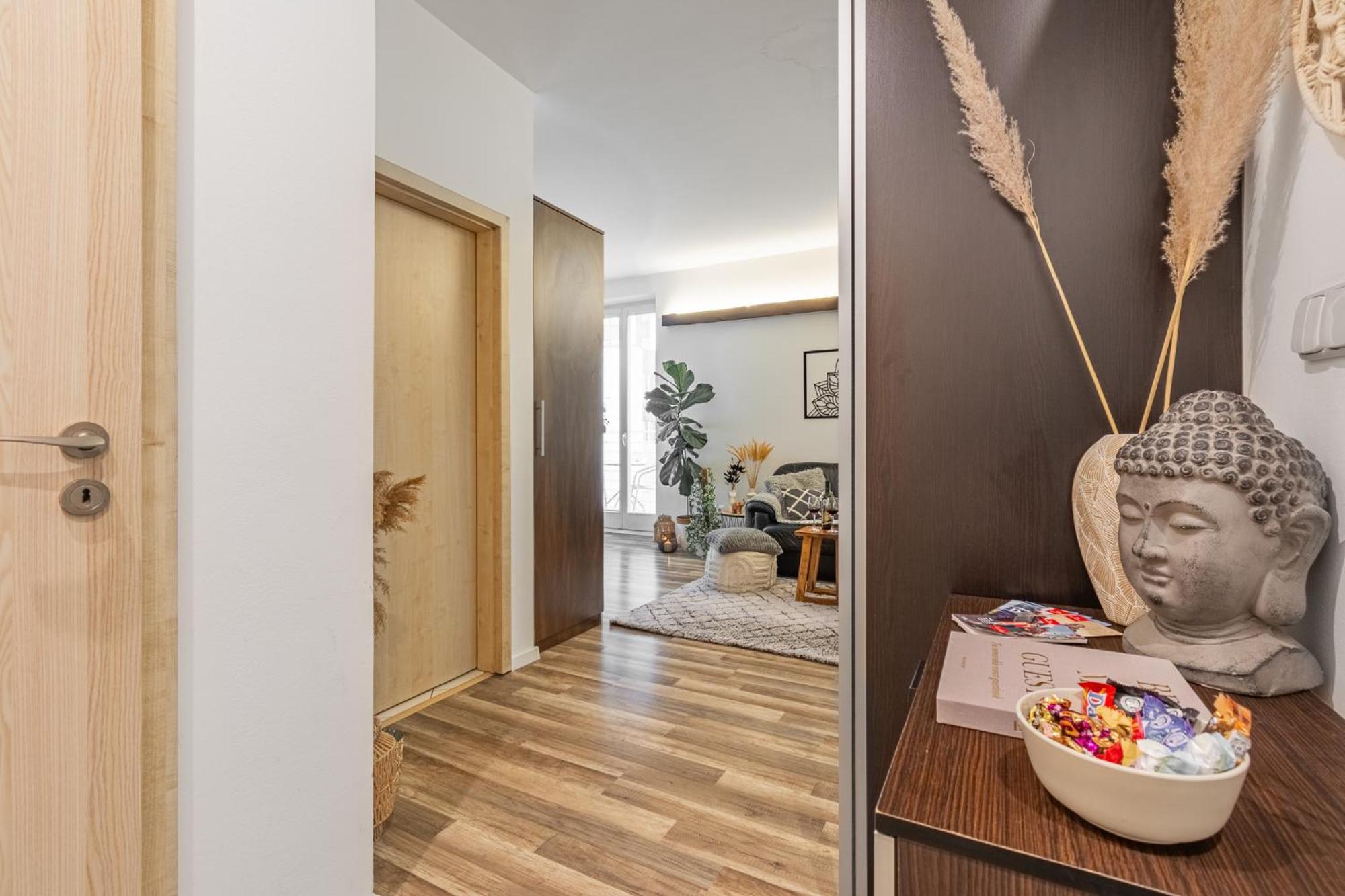 Natural-Style Apartment In The Centre Of Bratislava Exterior foto